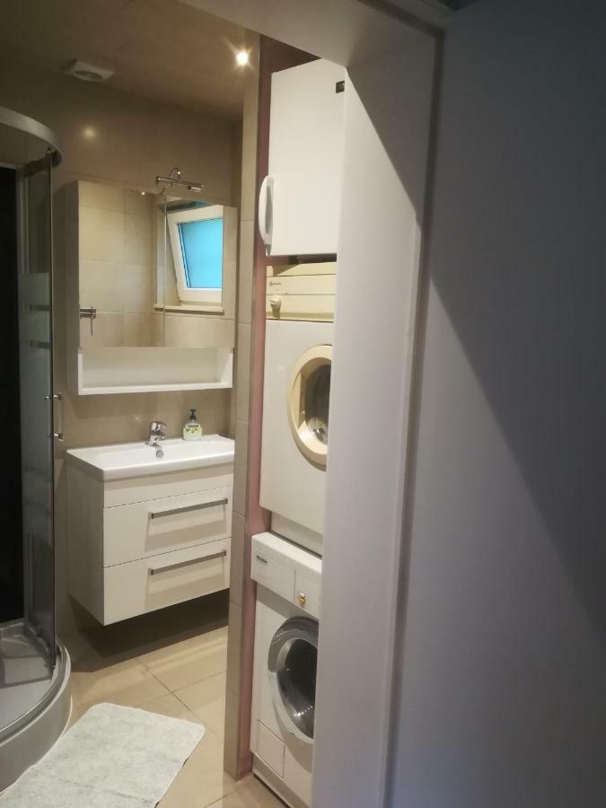 Rainbow Lodge Ursel Екстер'єр фото